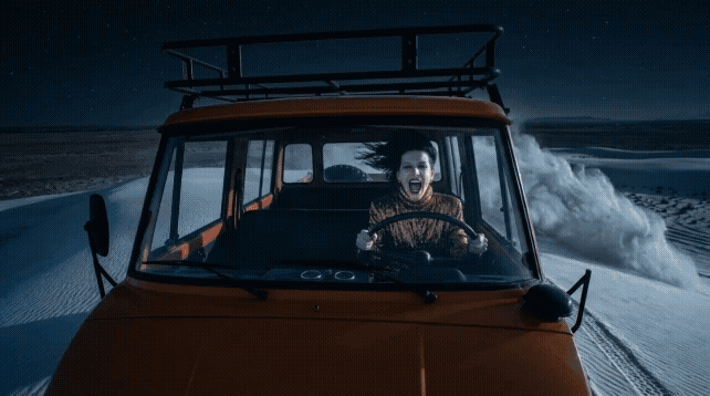 Scene Builder - the woman drives the buggy night time.gif