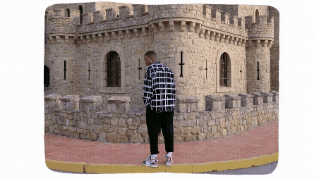 Aleph 2_0 - Seedance 20 - a single_ continuous shot the man turns around and approaches his hands en.aleph 2_0 - seedance 20 - a single_ continuous shot the man turns around and approaches his hands en (1).gif